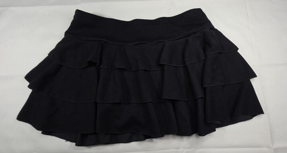 Black Ibis Ruffled Mini Skort Size Large RN 146949 Style YCSK 1170 Sku 0292
